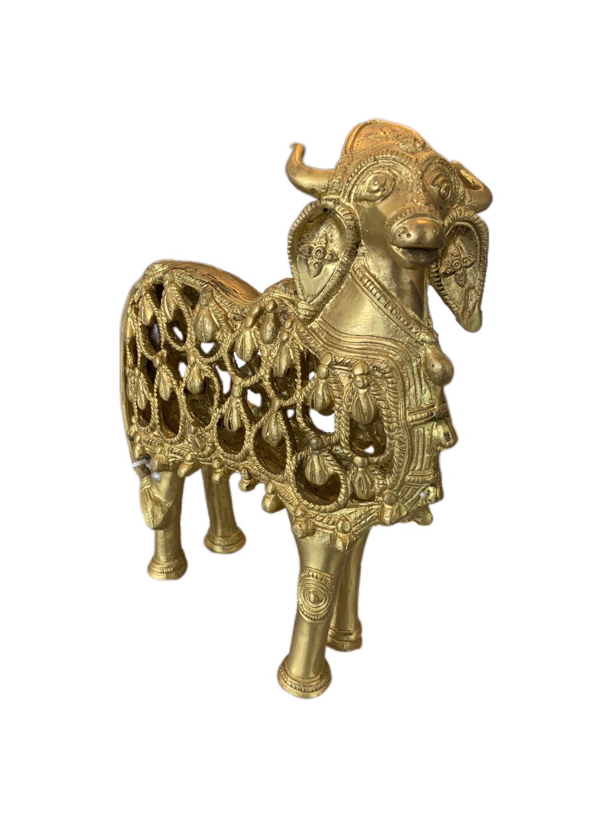 brass-bull-sculpture