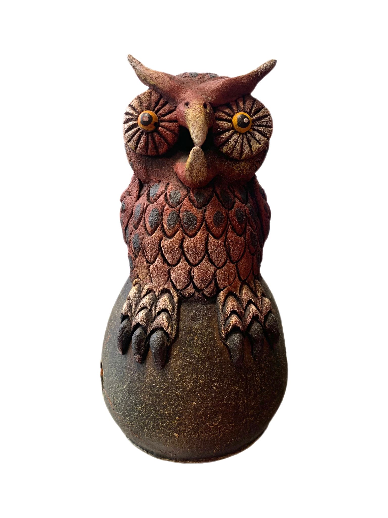 carved-owl-statue