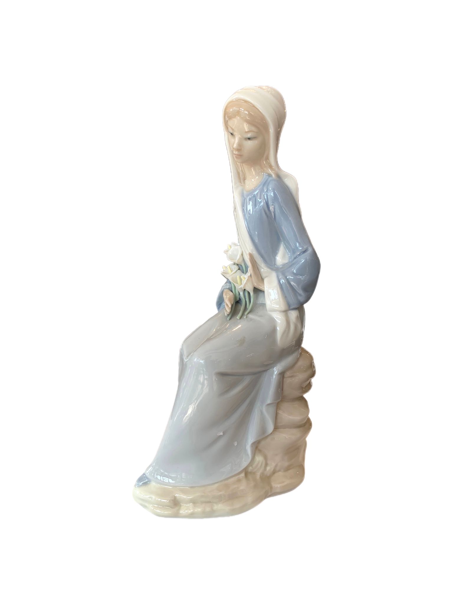 ceramic-figurine-maiden