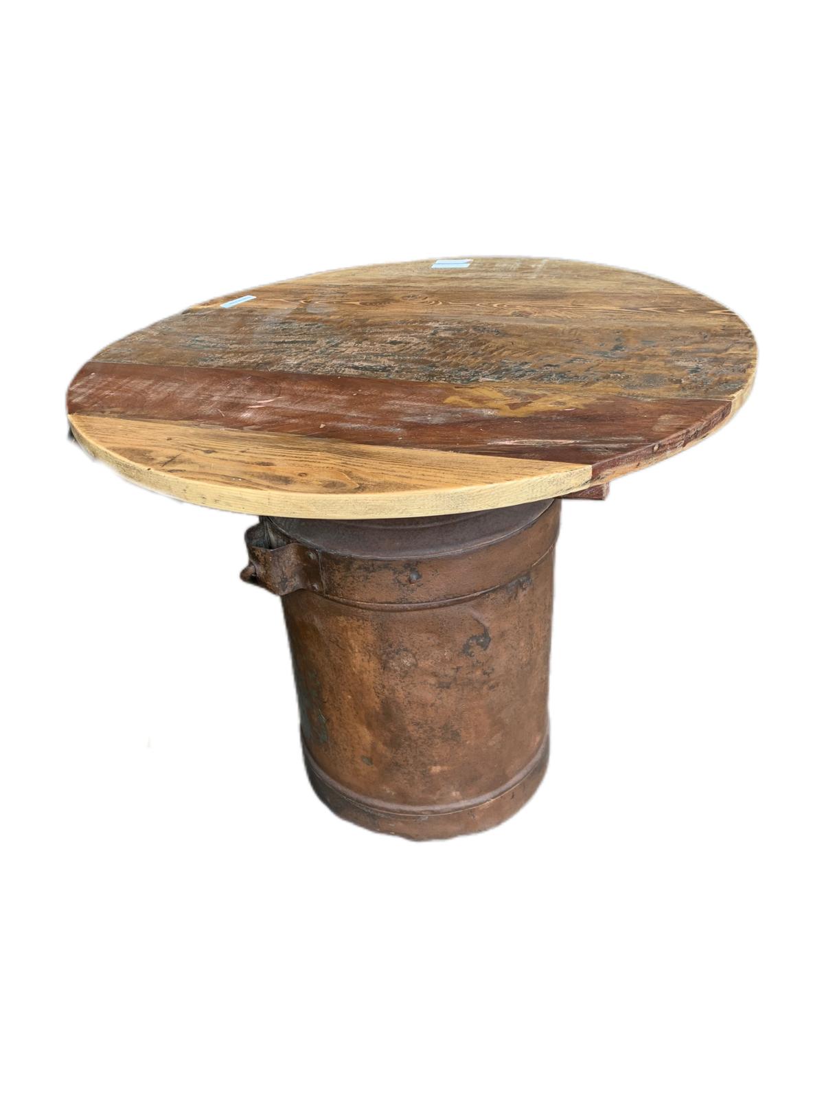 wooden-round-table