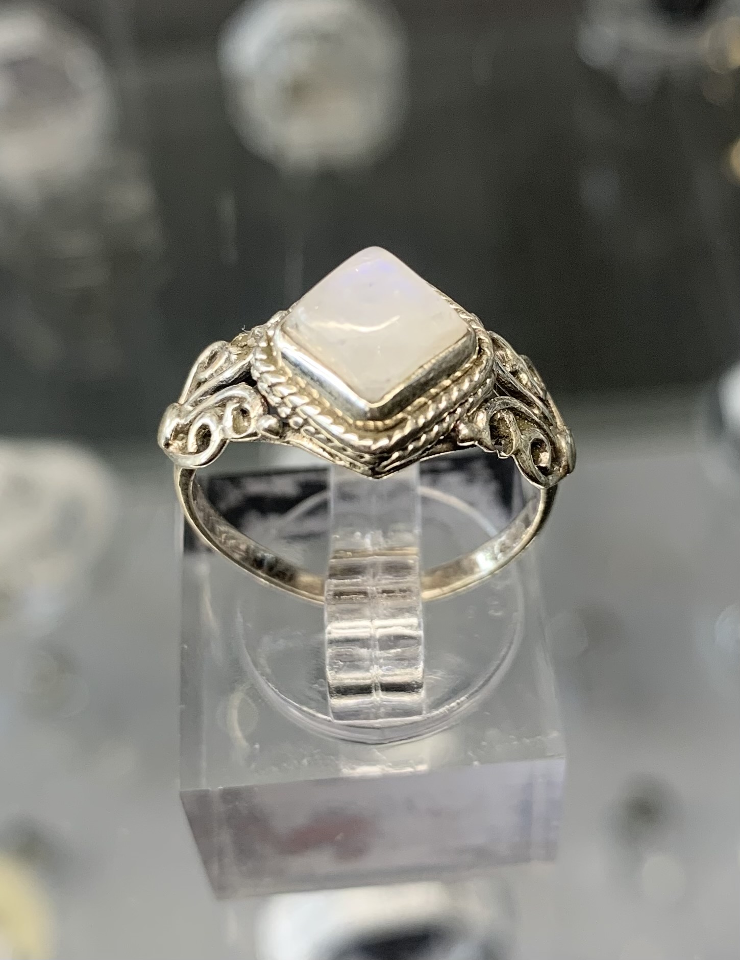 clear-quartz-sterling-silver-ring