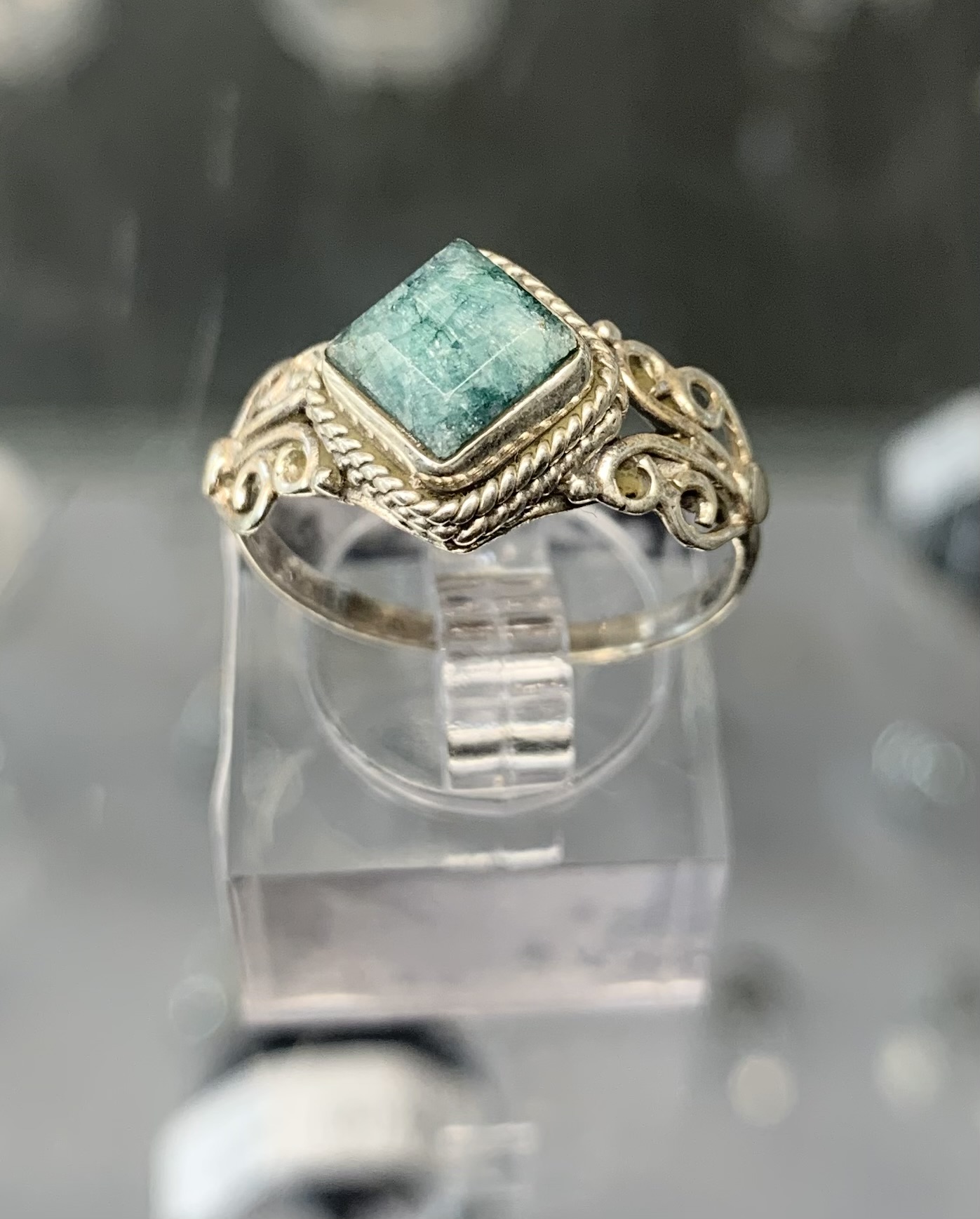 unknown-green-sterling-silver-ring