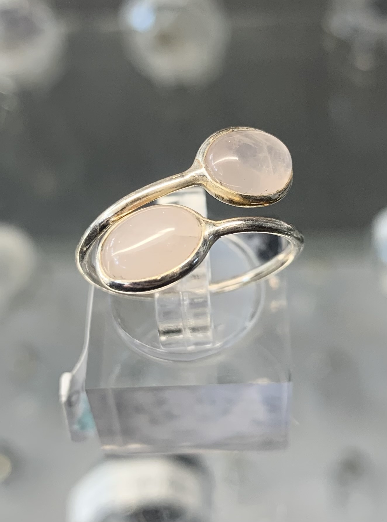 rose-quartz-sterling-silver-ring-2