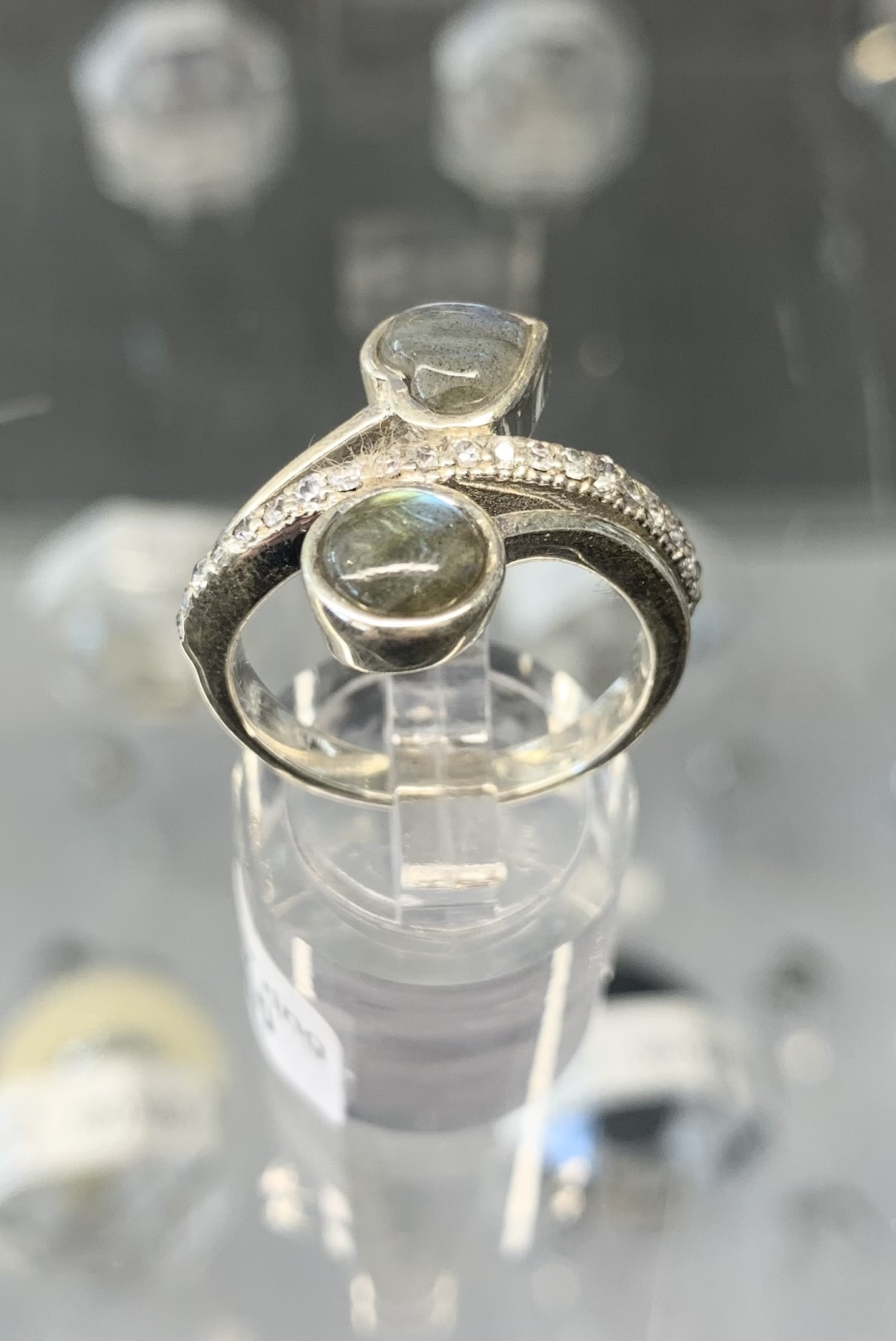 labradorite-sterling-silver-ring