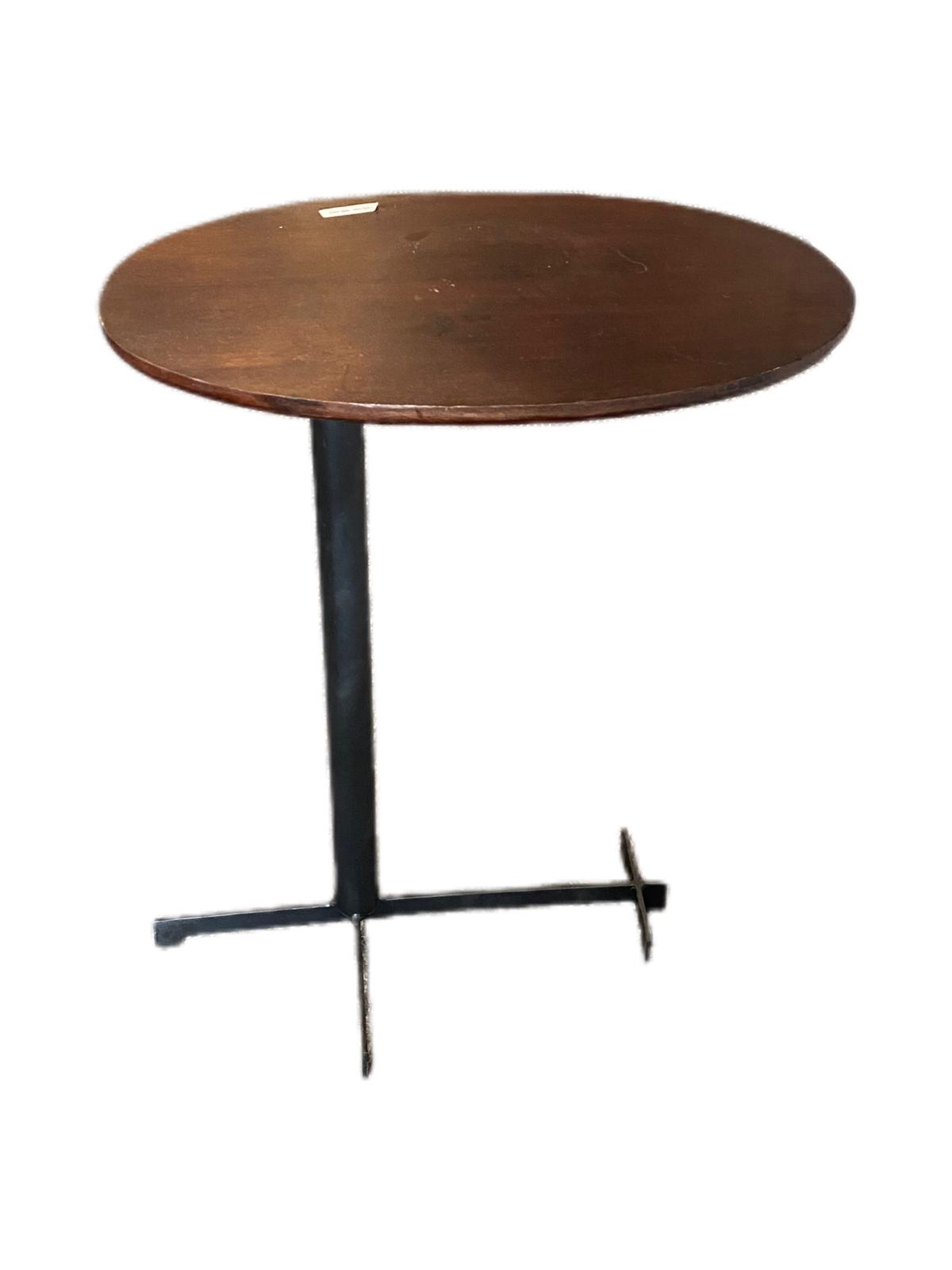 wooden-owl-table-with-metal-stand