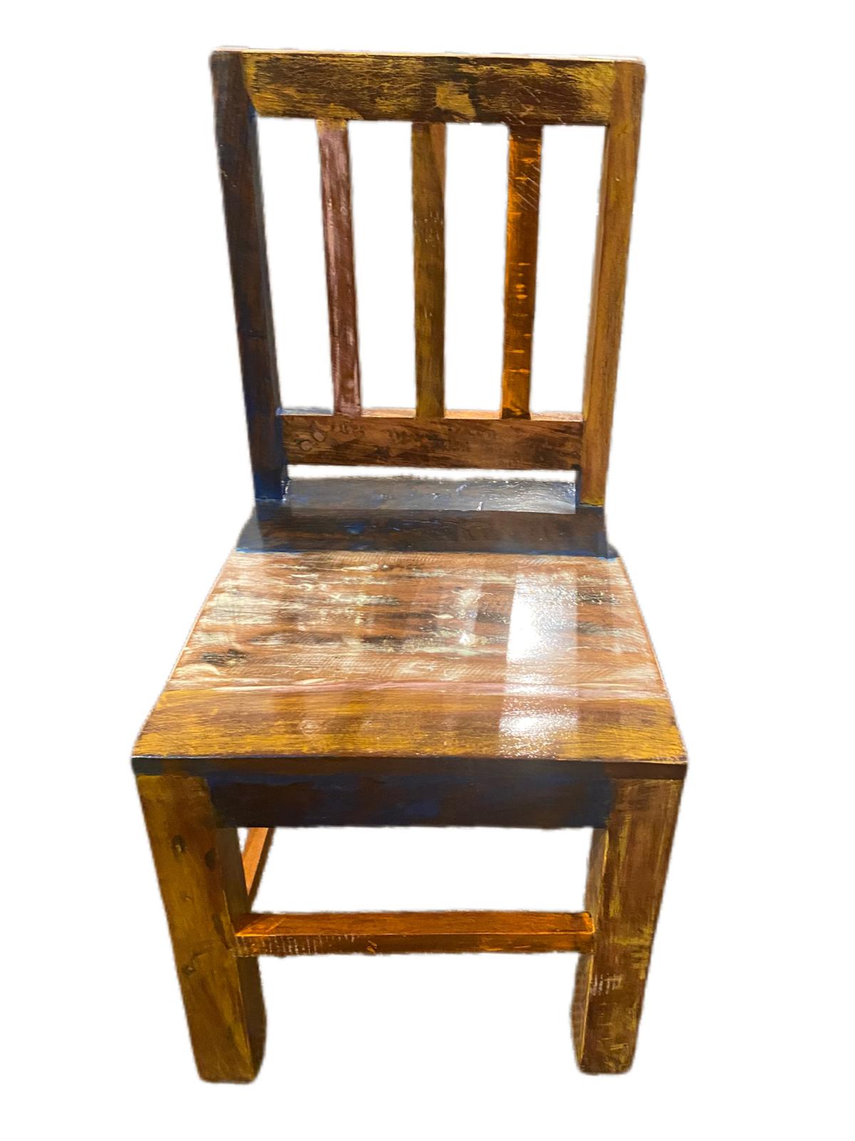 Wooden chair (NE135)