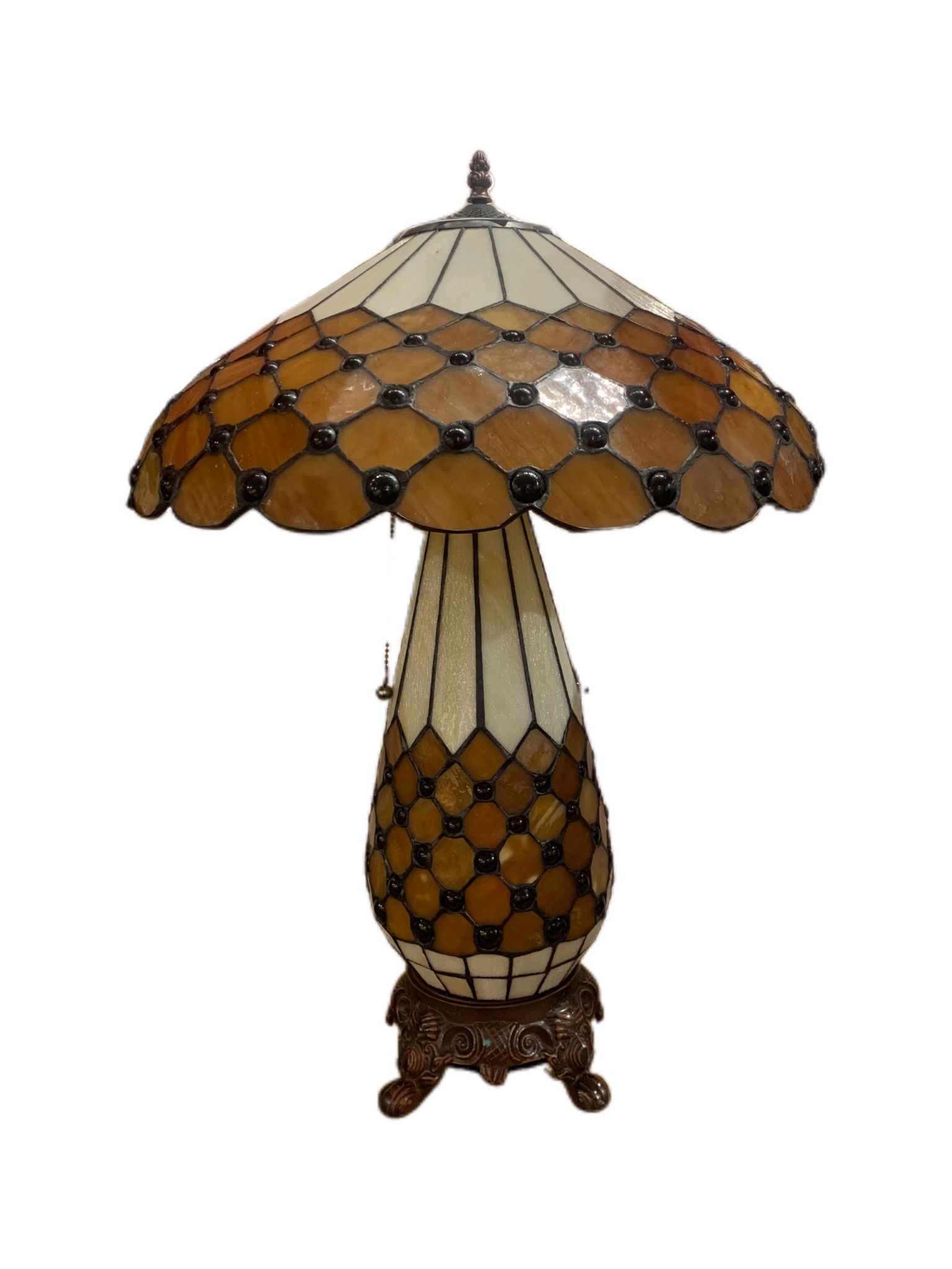 tiffany-table-lamp-with-butterfly-flower