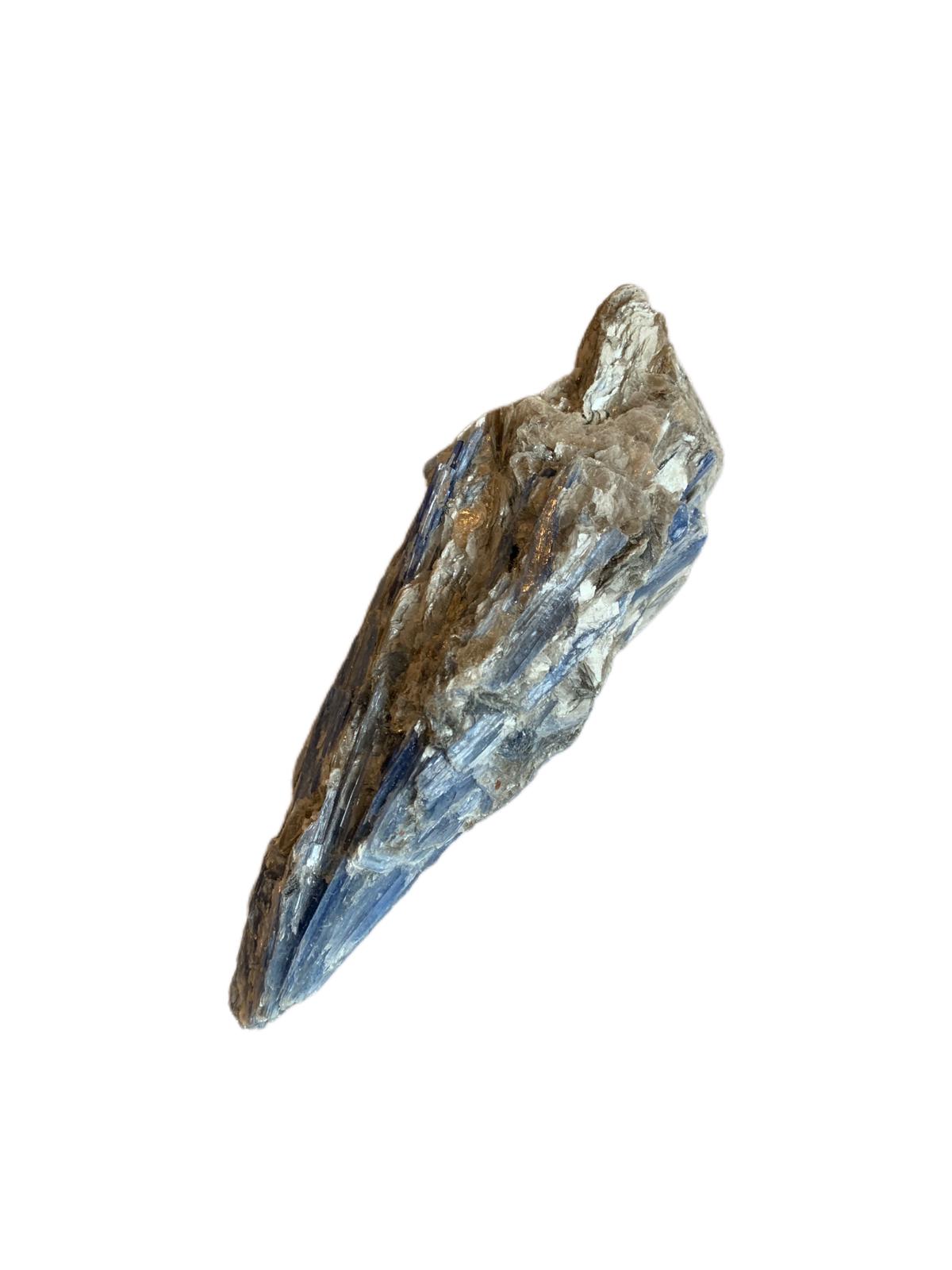 unique-specimens-blue-kyanite-soldlb