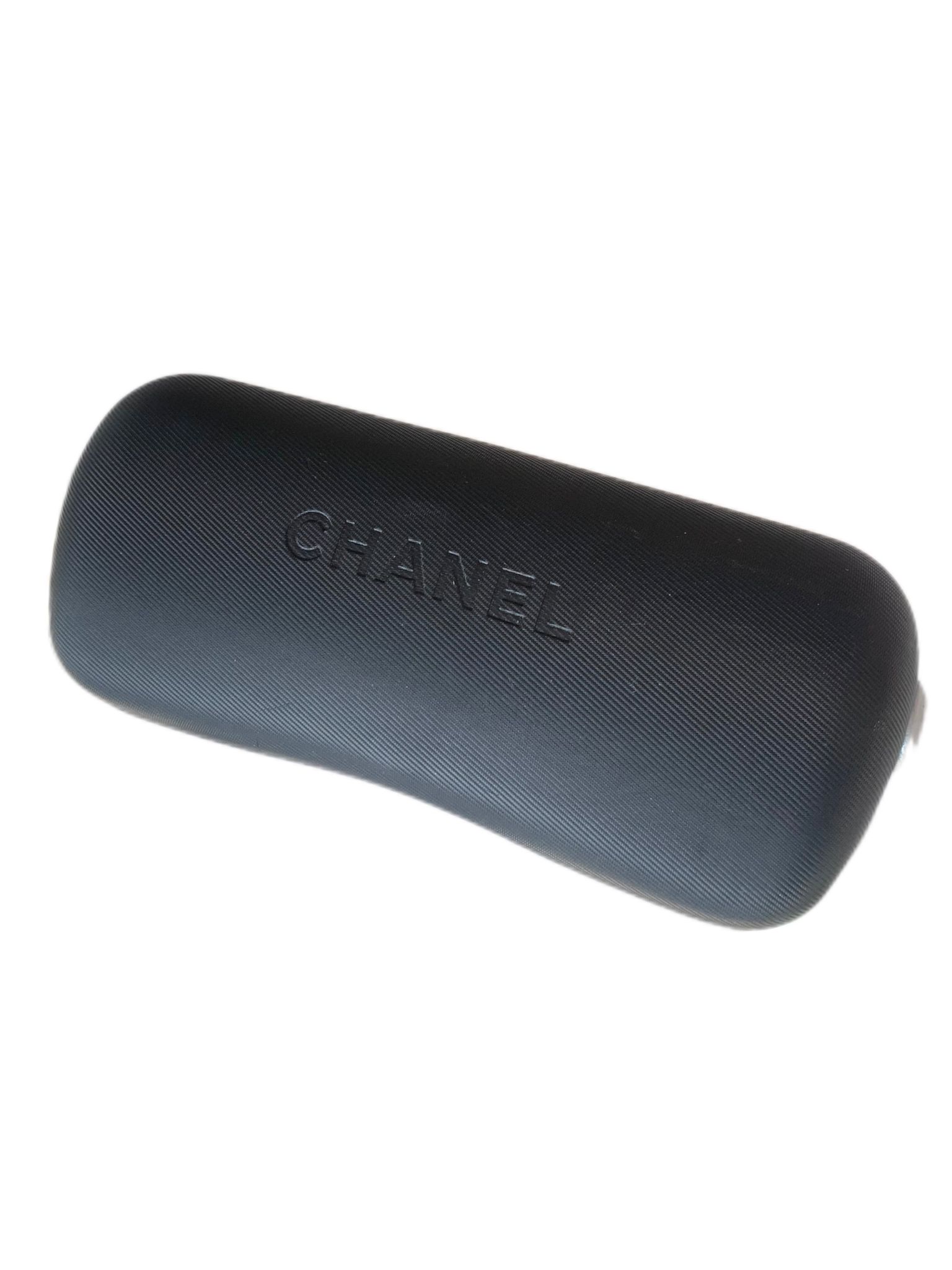 Chanel Case (VVIS233)