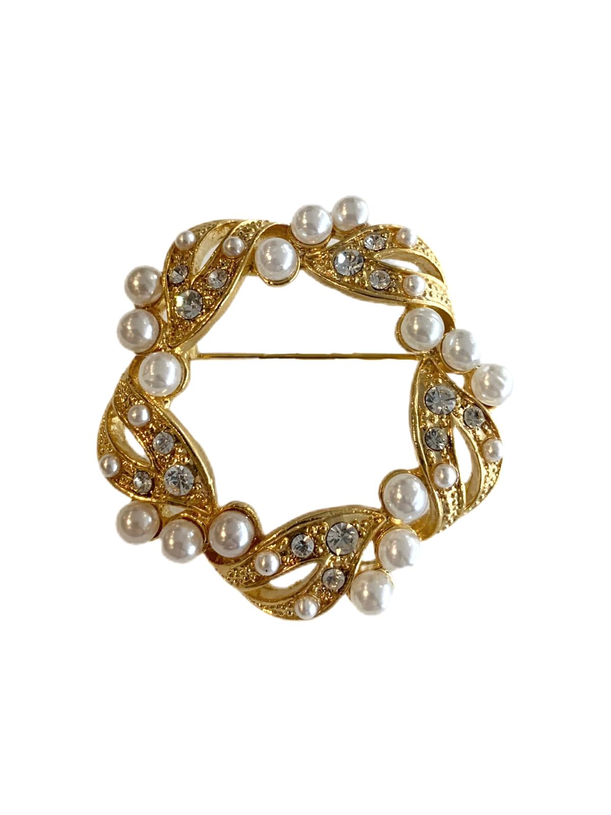 wreath-brooch